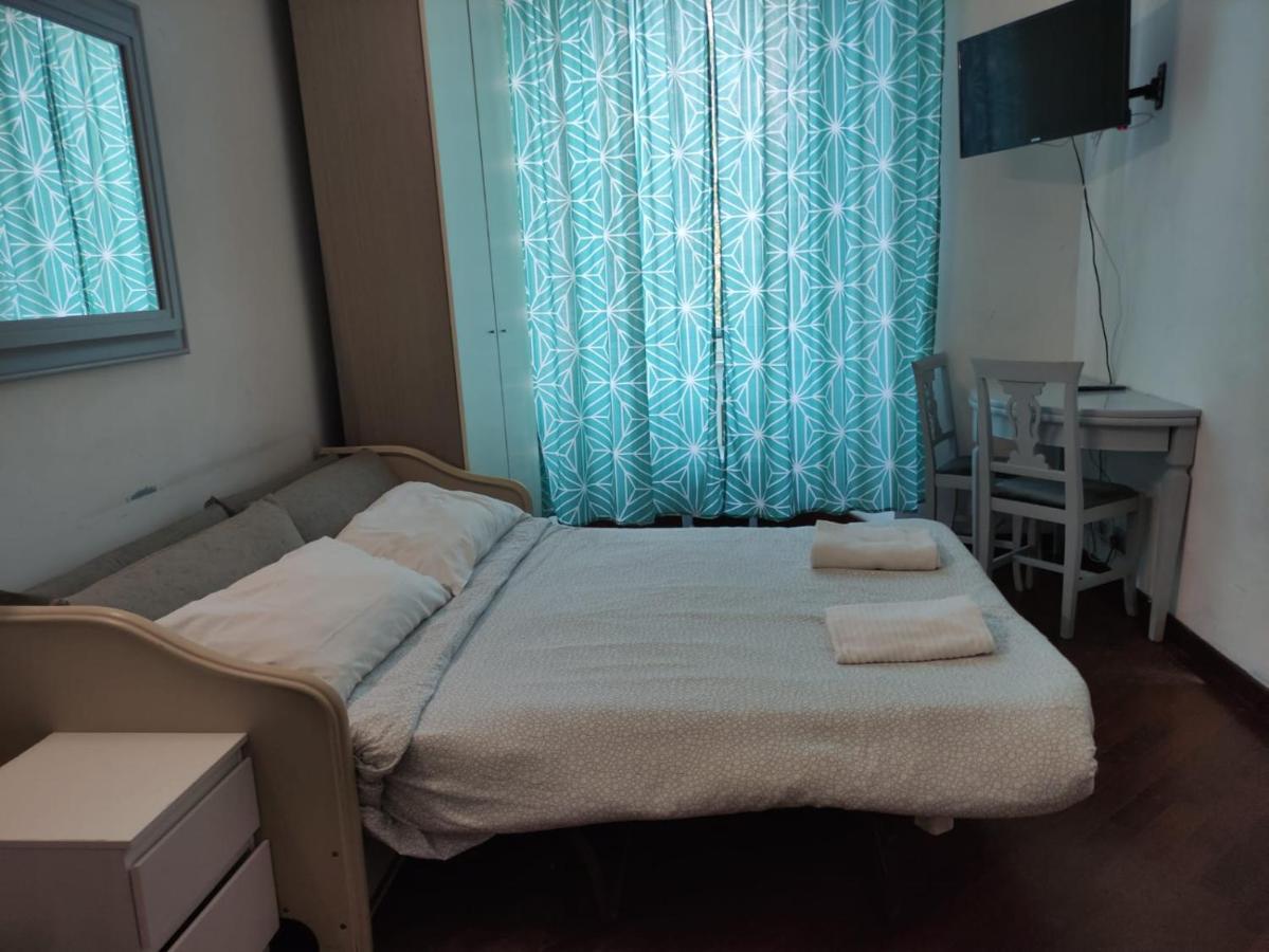 Hostal Happy
