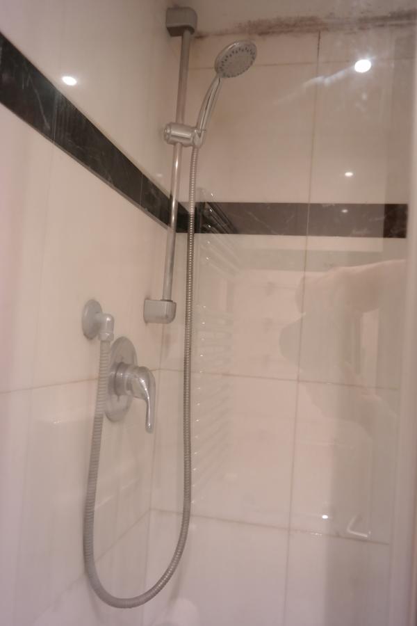 Hostal Happy Roma